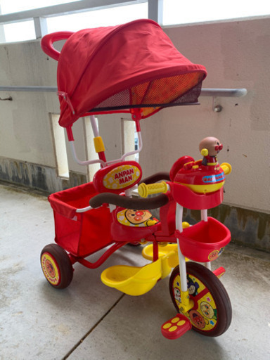 アンパンマンデラックスII ブザー付きおでかけ三輪車 Amazon.co.jp: 三輪車 それいけ!アンパンマンデラックスII