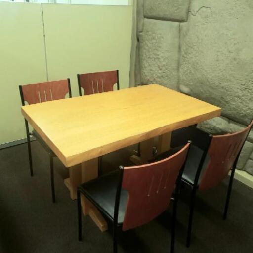 木製テーブル　１２０cm x７０cm　※8/31　昼12:00まで