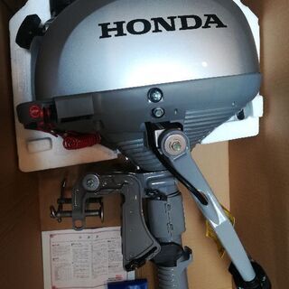 ホンダ2馬力船外機　ＢＦ２ＤＨ トランサムＬ 新古品　陸上での試...