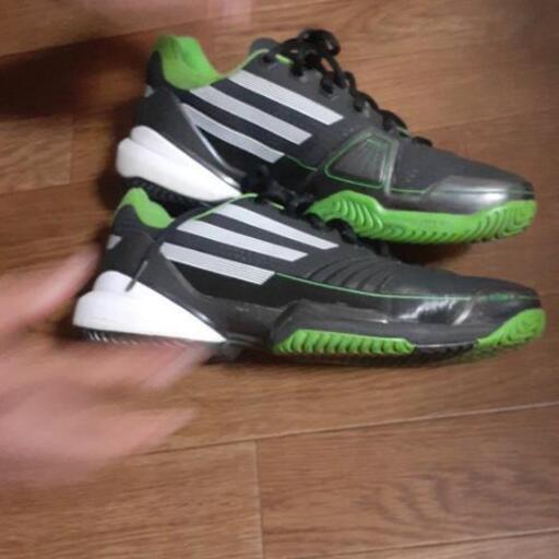 アディダステニスシューズ うさうさ 糀谷の家具の中古あげます 譲ります ジモティーで不用品の処分