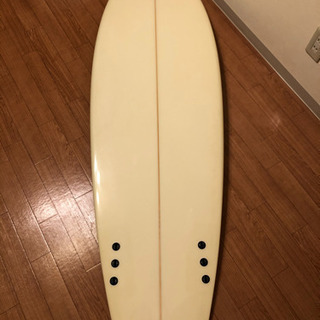 レトロ　ツインフッシュサーフボード　サーフィン　