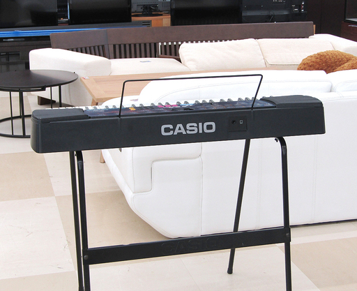 CASIO カシオ CTK-560L 光ナビケーション 電子キーボード 61鍵 光鍵盤