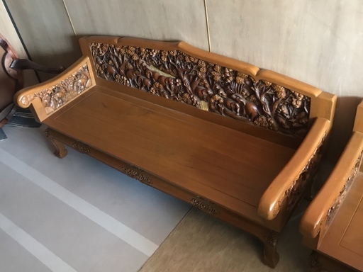 値下げしました❗️¥35,000➡️¥25,000木彫りの彫刻家具　タイ製　長椅子
