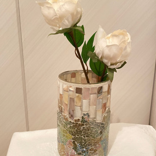 シェルのモザイクタイルとガラスのかわいいフラワーベース(花瓶)