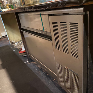 ホシザキ製氷機　100x60x80サイズ