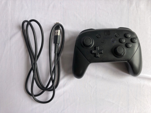 任天堂Switch(スイッチ)、ソフト3本、プロコン