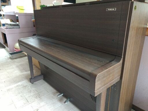 東海楽器製造　TLｰ1W ウォールナット アップライトピアノ