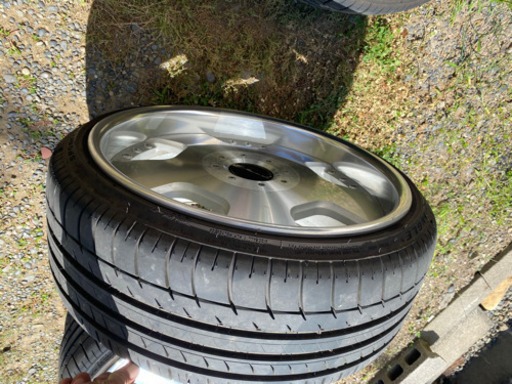 SSR ヴィエナ 8.5J 19インチ 6ケツ ハイエース 4WD