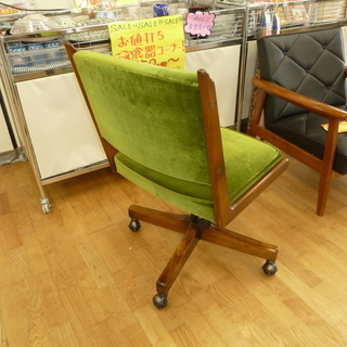 値下げしました☆カリモク☆デスクチェア☆高級☆コロニアルデスク