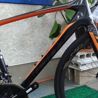 店頭在庫一台限り✨赤字覚悟の大特価✨ジャイアント DEFY ADVANCED2 ブラック Sサイズ