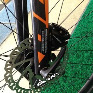 店頭在庫一台限り✨赤字覚悟の大特価✨ジャイアント DEFY ADVANCED2 ブラック Sサイズ