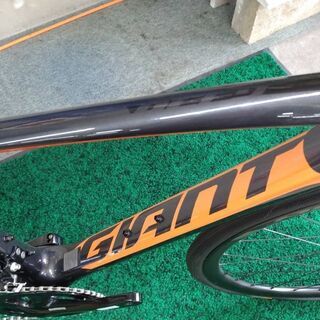 店頭在庫一台限り✨赤字覚悟の大特価✨ジャイアント DEFY ADVANCED2 ブラック Sサイズ