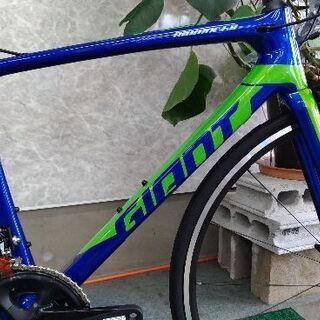 定価２２万円！！新品・未使用・新車一台限り✨赤字覚悟の大特価✨ジャイアント TCR ADVANCED2 ブルー Sサイズ。