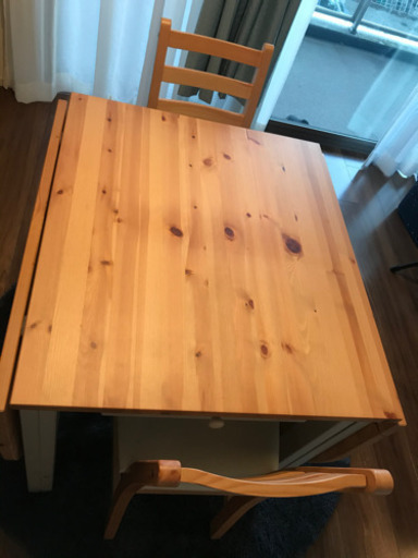 IKEAダイニングテーブル(折りたたみ可能)※2-6人用 イス2脚セット ※取り