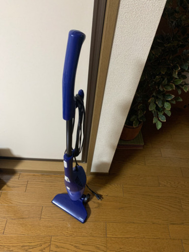 コンパクト掃除機
