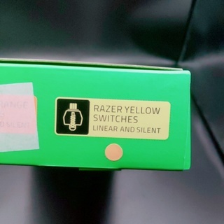 ⑥ 新品 日本未発売 Ducky One2 Razer Edition 黄軸