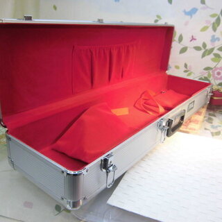 368.000円　銘苅春政氏作沖縄三線黒檀「ゆな型」ケースセット