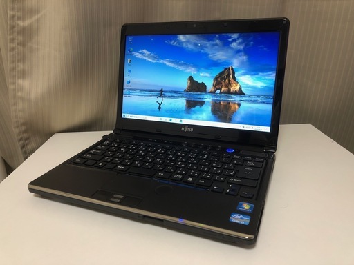 【カメラ搭載・残時間表示7時間以上のバッテリ搭載・Fujitsu製小型ノート】Core i3-2310M メモリ2GB HDD160GB WiFi搭載 Win10 Home