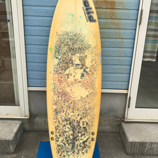 サーフボード 5’10”