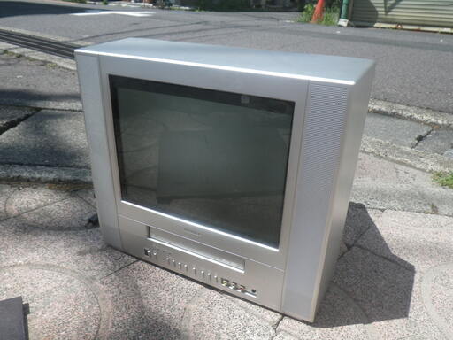 無料で差し上げます 東芝vtr内蔵型テレビ 15型 Vhs テレビ一体型ビデオ テレビデオ ポテト 新田のテレビ ブラウン管テレビ の中古あげます 譲ります ジモティーで不用品の処分