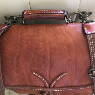 HERSショルダーバッグ！皮製品