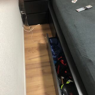 IKEA MALM　ダブルベッド収納ボックス4個つき　+　ベッドサイドテーブルｘ2個セット