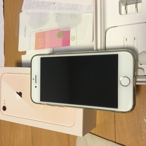 iPhone8 ゴールド超美品 SIMフリー64GBバッテリー93%利用制限◯最終日