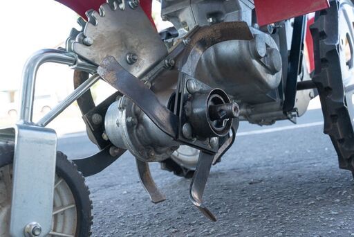 20B0223 札幌 ホンダ ミニ耕運機 サラダ FF300 オプションのヒッチ付き 畑仕事 農園 農業 家庭菜園などに 簡単・安心操作で家庭菜園に最適な小型耕うん機「サ・ラ・ダ」を新発売