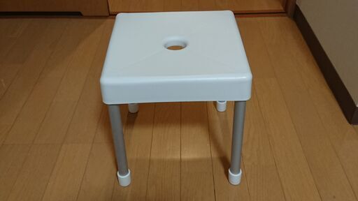 ニトリ 軽くて洗いやすいアルミ脚抗菌風呂いすソリノ高さ30cm Wh Nkj4240 新丸子の家庭用品 バス用品 の中古あげます 譲ります ジモティーで不用品の処分