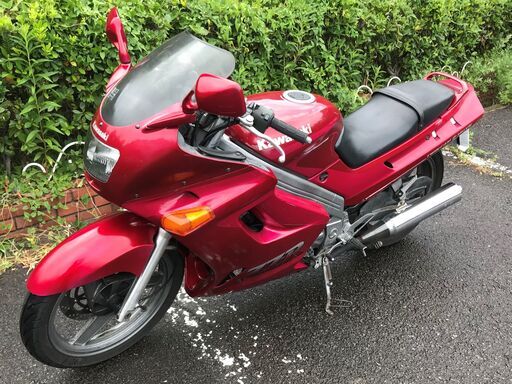 ZZR250　低走行車（約8800㎞）　使用中の実走行車