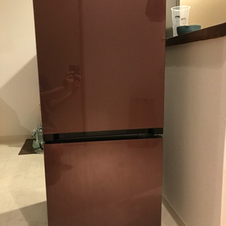 冷蔵庫　Hisense 131リットル　2ドア冷凍冷蔵庫