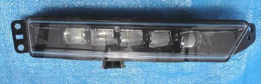 パーツ ☆HONDA/ホンダ☆ステップワゴンスパーダ 美品 右フォグ LED 