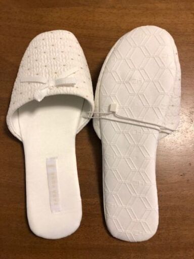 Zara Home かわいい白のルームシューズ未使用布製 スコルピオ 横浜の靴 ミュール の中古あげます 譲ります ジモティーで不用品の処分