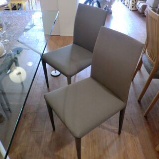 【中古美品】自社配送＆設置可能　テクノ Tecno ノモス Nomos ダイニングテーブル ＆　イデア　ダイニングチェア　５点セット　ガラス天板 イタリアモダン