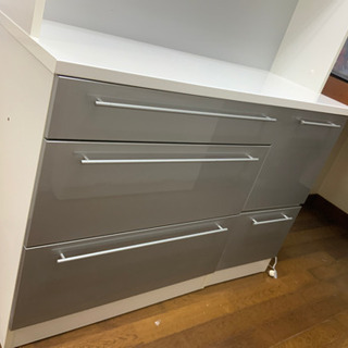 高級家具 MK マエダ Blum 製 ブルモーション機能搭載 キッチン棚 