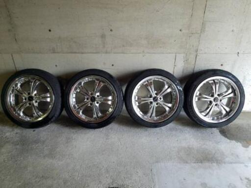 値下げします！タイヤ215/45R18