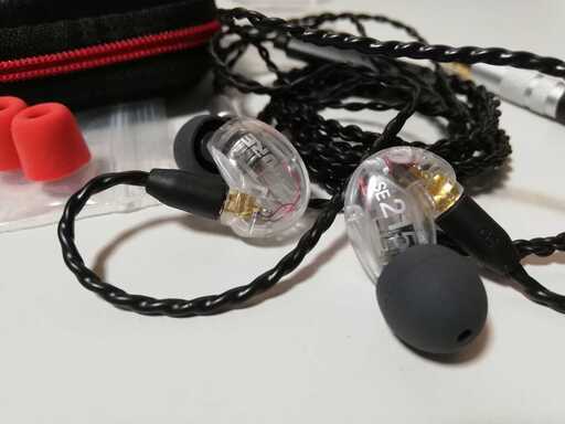 SHURE イヤフォン★SE215★低反発イヤーピース ケース付き 本体クリアタイプ カスタムケーブル仕様