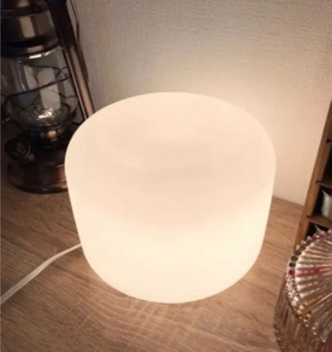 【28日まで出品！】無印良品　ミルク色磨りガラスのフロアランプ