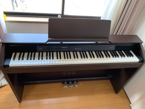 電子ピアノ　CASIO. PX1200GP