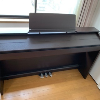 電子ピアノ　CASIO. PX1200GP
