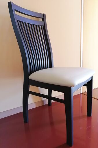 ②木製　椅子　四個セット
