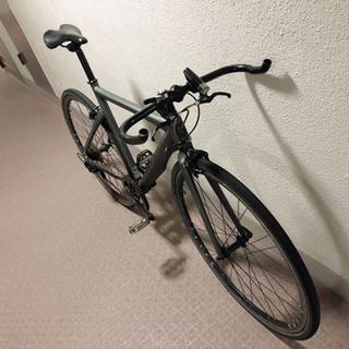 自転車　クロスバイク　