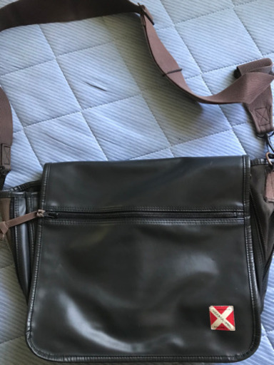 ラゲッジレーベル（赤バッテン）ライナーショルダーバッグ