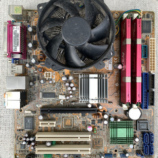 マザボ、CPU、メモリ4G、ディスプレイカード
