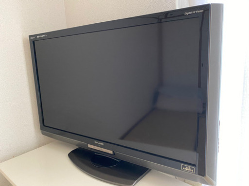 取引決定】シャープ 4K 40型 美品【引き取り限定】