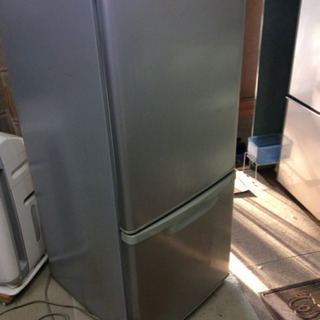 ●無料 ☆小さな冷凍冷蔵庫 NR-B140Ｗ ◇取りに来れる人のみ！