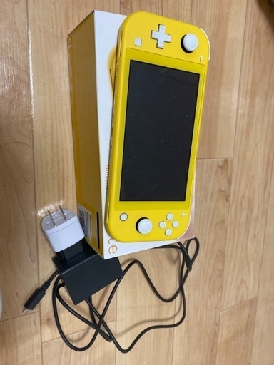 Nintendo Switch Light イエロー