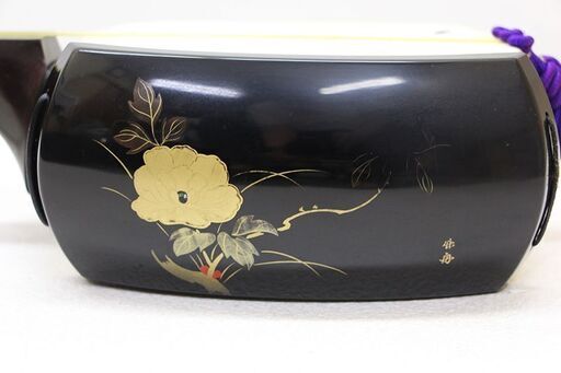 現状品 三味線 太棹 ? 皮破れ ケース 付き 津軽 撥 民謡 伴奏 浪曲 義太夫 和楽器 (R2033swxY) 現状品 三味線 太棹 ? 皮破れ ケース 付き 津軽 撥 民謡 伴奏 浪曲