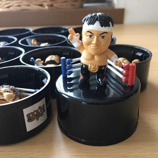ローソン限定 新日本プロレスiwgp歴代チャンピオンフィギュア 13体コンプリートセット 凱 Gai 宇多野のフィギュア の中古あげます 譲ります ジモティーで不用品の処分