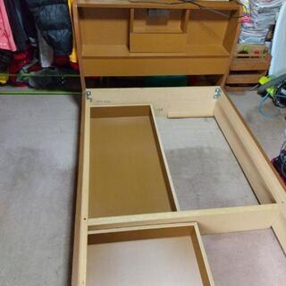ニトリ木製棚付き引き出し付きシングルベッド